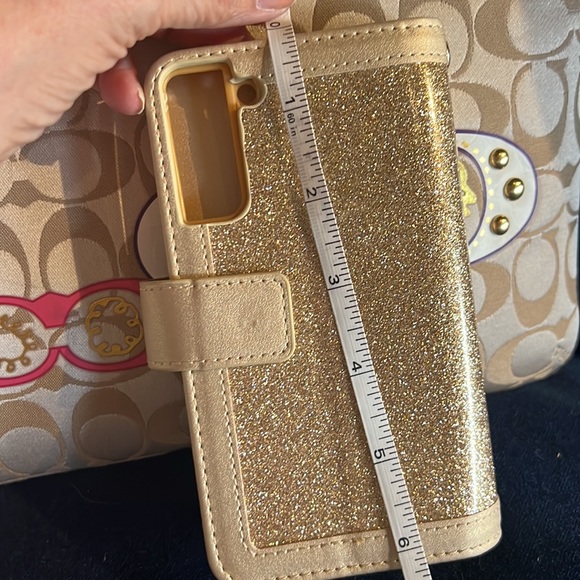 𝐆𝐎𝐋𝐃 𝐆𝐋𝐈𝐓𝐓𝐄𝐑𝐘 𝐏𝐇𝐎𝐍𝐄 𝐂𝐀𝐒𝐄 𝐂𝐀𝐑𝐃 𝐇𝐎𝐋𝐃𝐄𝐑 - Picture 9 of 11